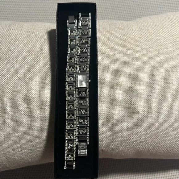 Vintage Victoria Wieck CZ Floating Matching Watch and Bracelet - Picture 6 of 7